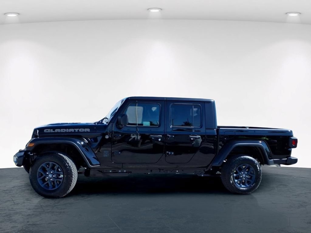 New 2026 Jeep Gladiator Sport AWD/4WD image 5