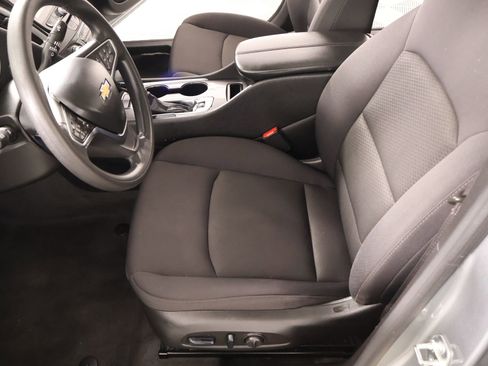 Used 2024 Chevrolet Malibu LT FWD image 11