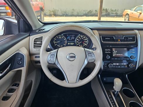 Used 2015 Nissan Altima 2.5 SV FWD image 15