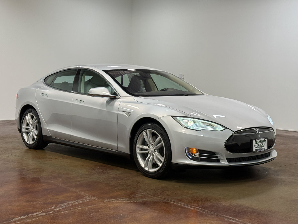 Used 2013 Tesla Model S Performance RWD image 21