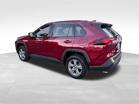 Used 2025 Toyota RAV4 XLE FWD image 3
