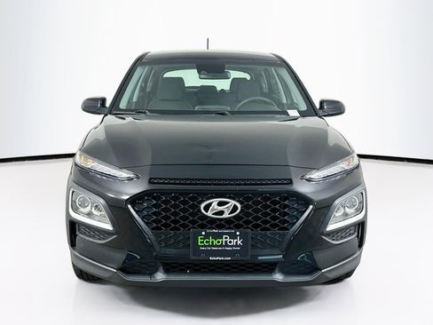 Used 2019 Hyundai Kona SE w/ Cargo Package FWD image 2