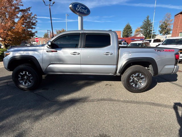 Used 2020 Toyota Tacoma TRD Off-Road w/ TRD Premium Off Road Package AWD/4WD image 7