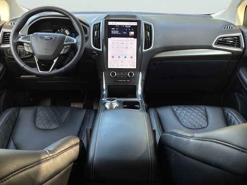 Used 2024 Ford Edge Titanium AWD/4WD image 18