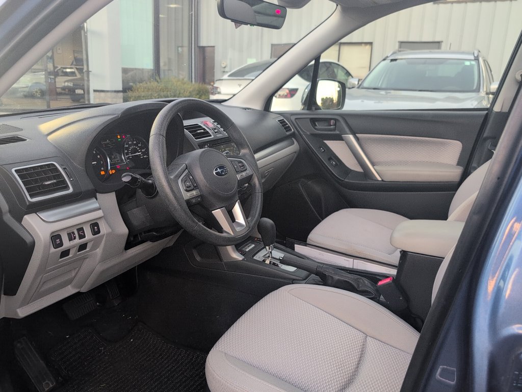 Used 2017 Subaru Forester 2.5i Premium AWD/4WD image 11
