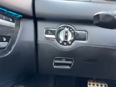 Used 2010 Mercedes-Benz CL 63 AMG image 25