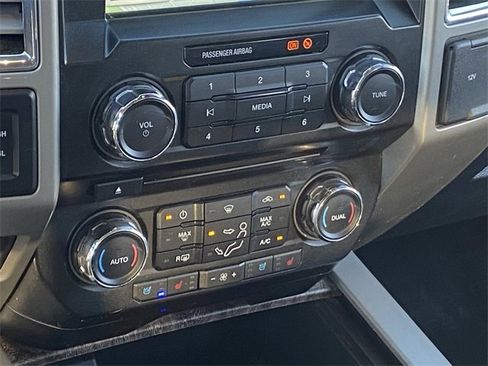 Used 2017 Ford F450 Lariat w/ Lariat Value Package image 17