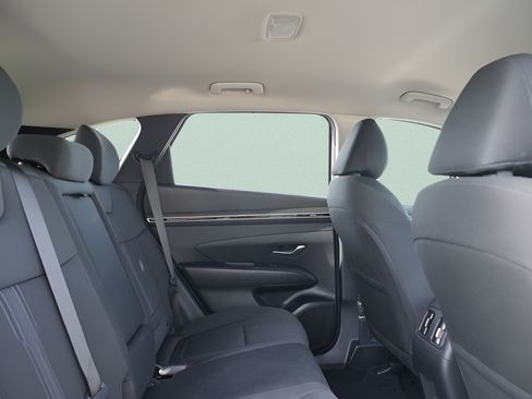 Certified 2023 Hyundai Tucson SEL AWD/4WD image 15