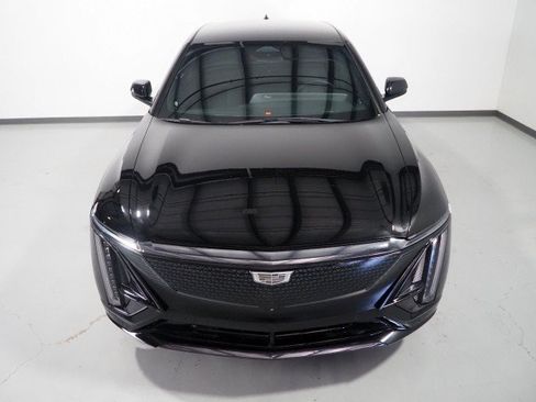 Used 2024 Cadillac Lyriq Sport RWD image 11