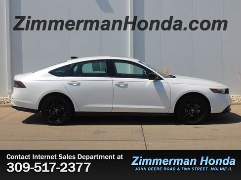 Certified 2025 Honda Accord SE image 1