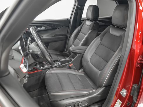 Used 2023 Chevrolet TrailBlazer RS w/ Sun and Liftgate Package FWD image 16
