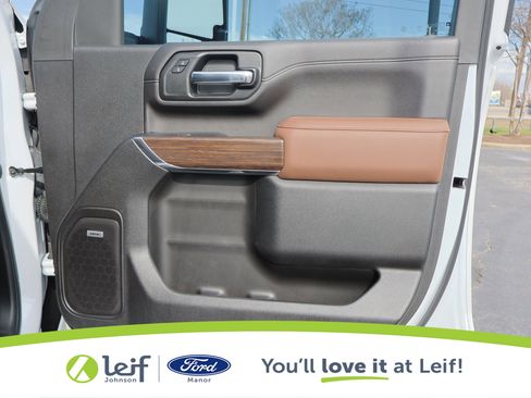 Used 2023 Chevrolet Silverado 2500 High Country w/ Safety Package II image 36