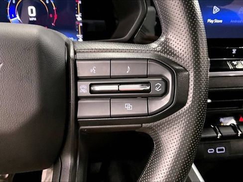 Used 2023 Chevrolet Colorado Trail Boss w/ Technology Package AWD/4WD image 27