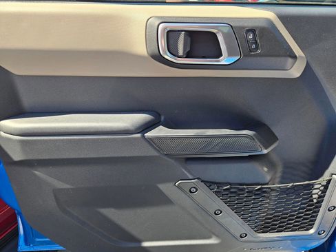 New 2026 Ford Bronco Big Bend w/ Black Diamond Package image 8