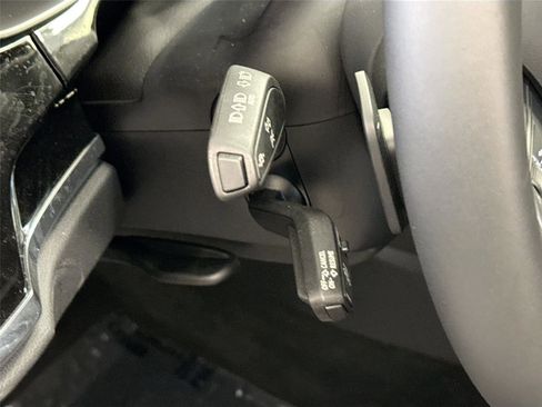 Certified 2025 Audi Q3 2.0T Premium w/ Convenience Package image 10