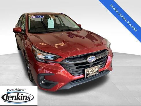 Used 2025 Subaru Legacy Premium AWD/4WD image 1