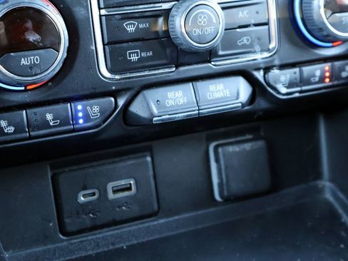 Used 2021 Chevrolet Tahoe High Country RWD image 9