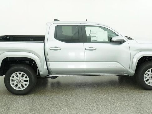 New 2026 Toyota Tacoma SR5 RWD image 11