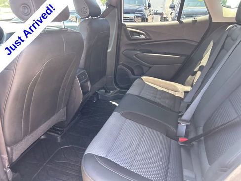 Used 2024 Chevrolet Trax LT w/ Driver Confidence Package FWD image 25