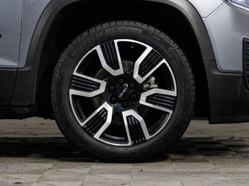 Used 2021 GMC Acadia SLE w/ Driver Convenience Package image 42