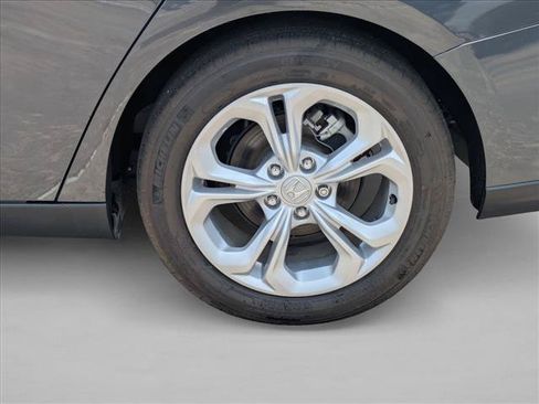 Used 2025 Honda Accord LX image 8