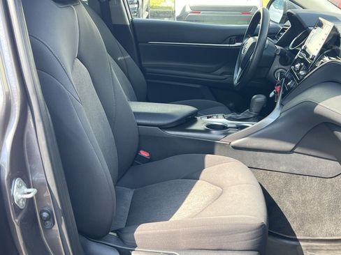 Used 2023 Toyota Camry LE AWD/4WD image 27