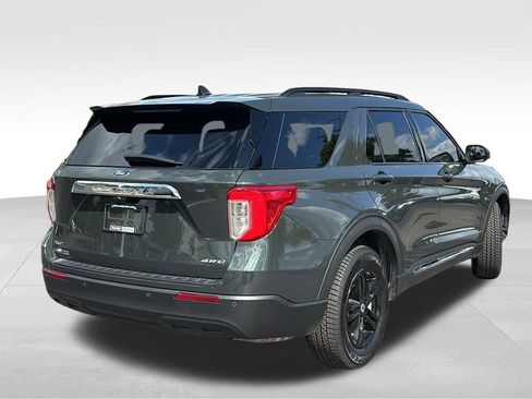Used 2022 Ford Explorer XLT AWD/4WD image 7