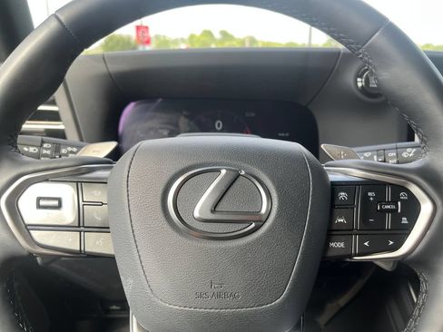 Used 2024 Lexus GX 550 AWD/4WD image 42