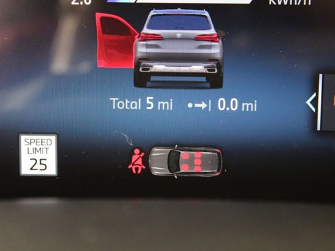 New 2026 BMW X5 xDrive50e image 31