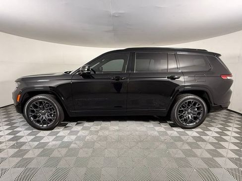 Used 2025 Jeep Grand Cherokee L Summit w/ Obsidian Package AWD/4WD image 3