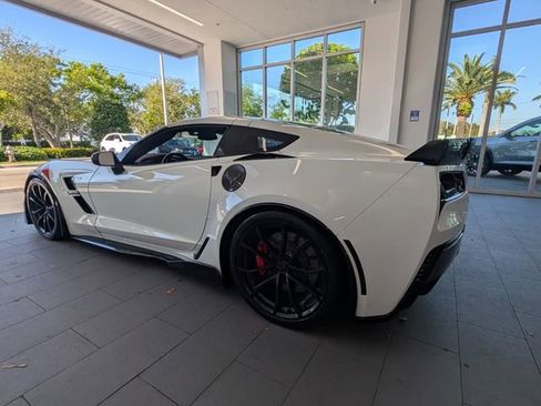 Used 2019 Chevrolet Corvette Grand Sport w/ Carbon Flash Badge Package image 9