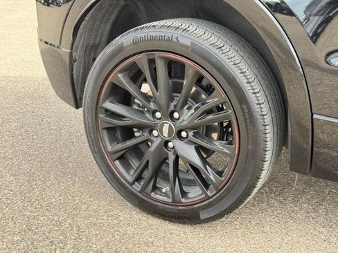 Used 2025 Cadillac XT4 Sport image 11