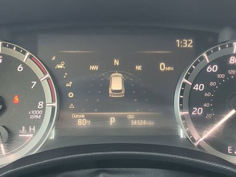 Used 2024 Toyota Highlander LE image 28