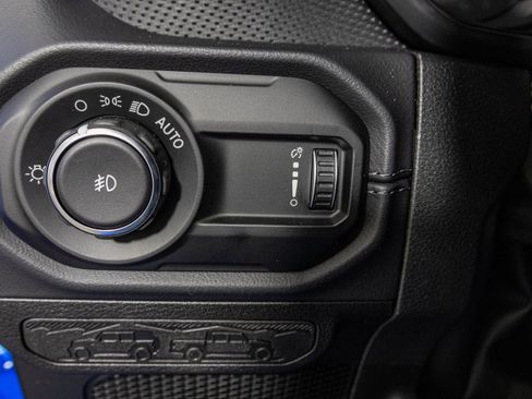 New 2026 Jeep Wrangler Unlimited Rubicon image 32