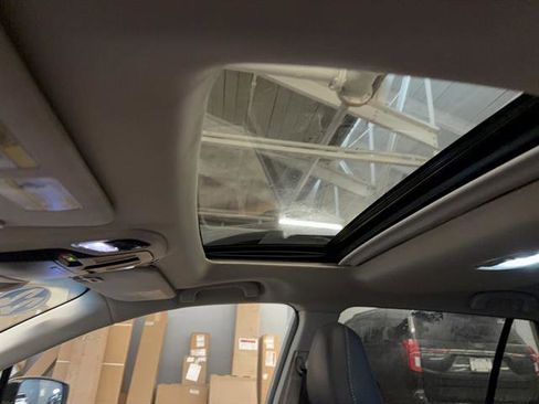 Used 2022 Subaru Outback Limited image 12