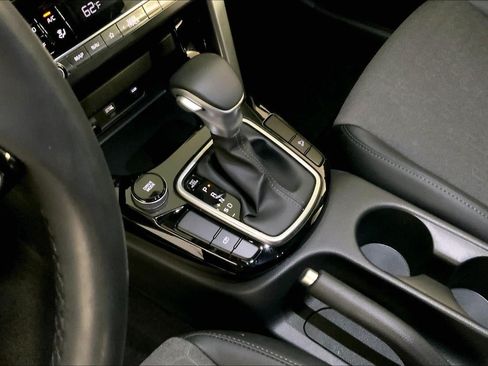 Certified 2024 Kia Seltos S FWD image 17