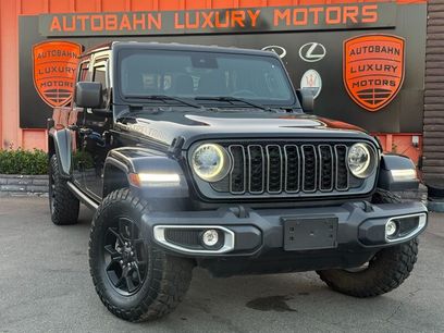 Used 2025 Jeep Gladiator Sport