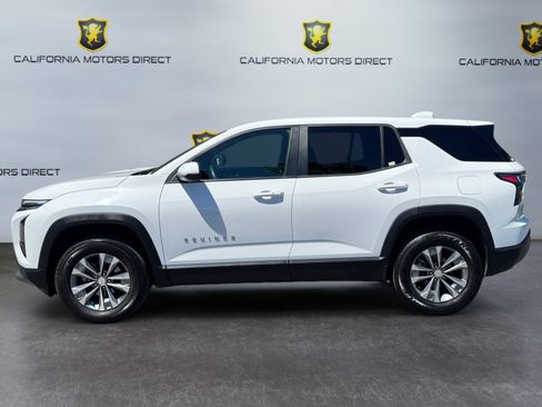 Used 2025 Chevrolet Equinox LT FWD image 2