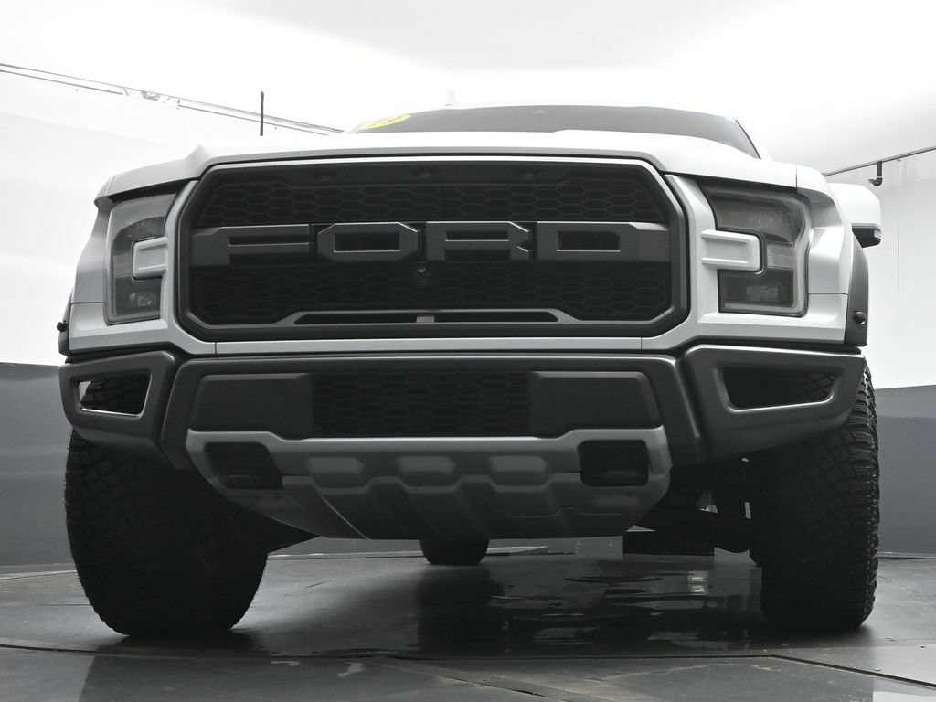 Used 2019 Ford F150 Raptor w/ Equipment Group 802A Luxury AWD/4WD image 33