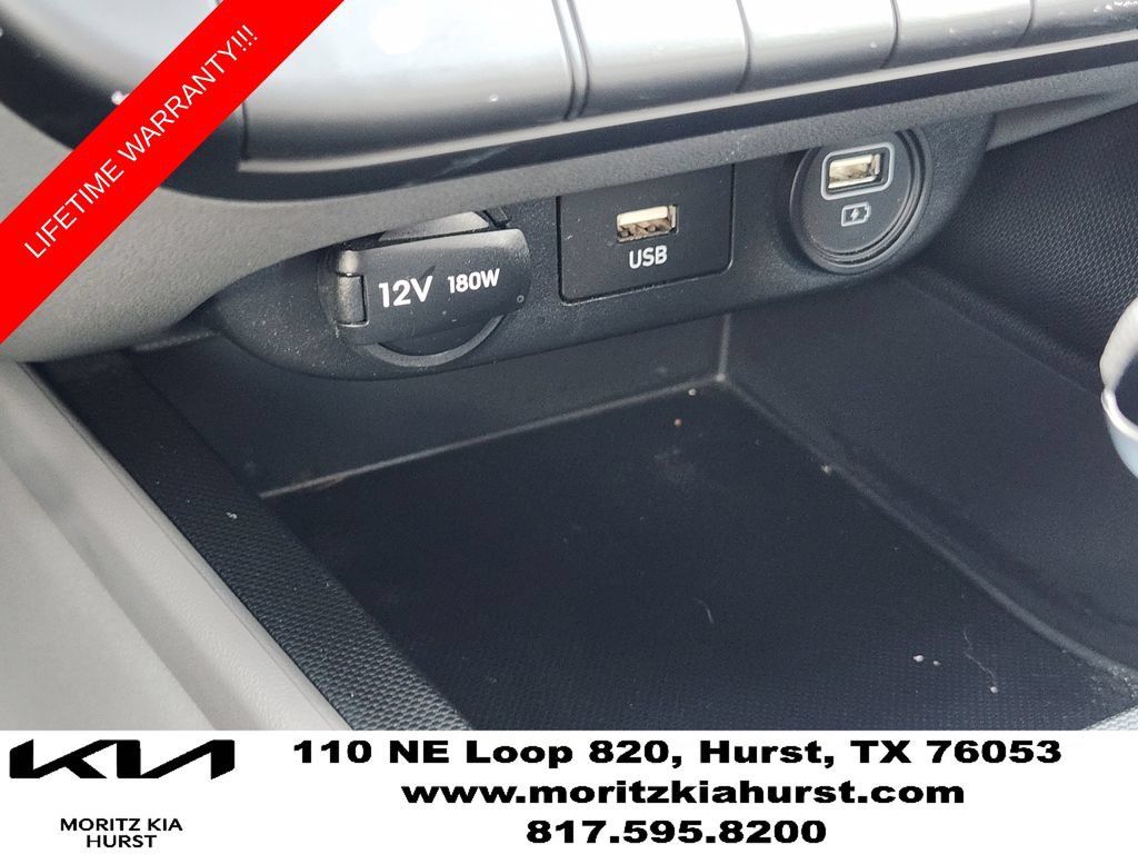 Used 2023 Hyundai Elantra Blue FWD image 21
