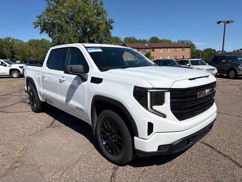 Used 2024 GMC Sierra 1500 Elevation AWD/4WD image 3
