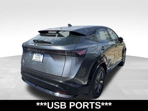 Used 2024 Nissan Ariya AWD image 5
