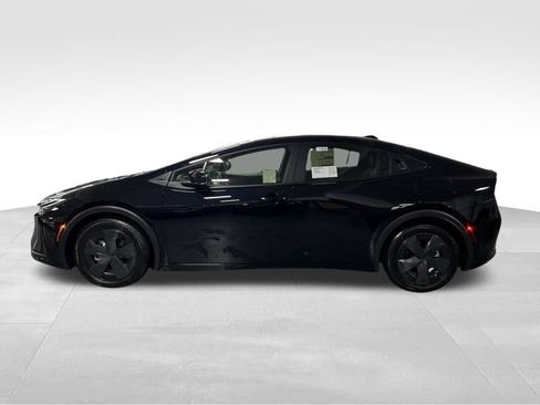 New 2026 Toyota Prius Plug-In Hybrid FWD image 2