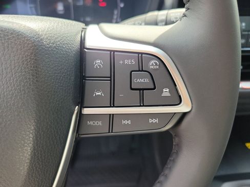 New 2026 Toyota Grand Highlander XLE FWD image 22