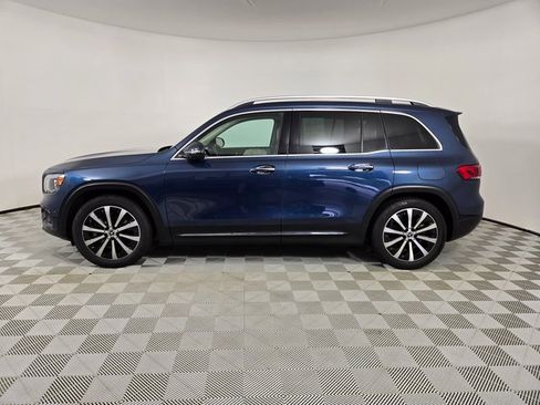 Certified 2021 Mercedes-Benz GLB 250 4MATIC image 4