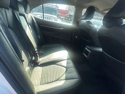 Used 2021 Toyota Camry SE image 20
