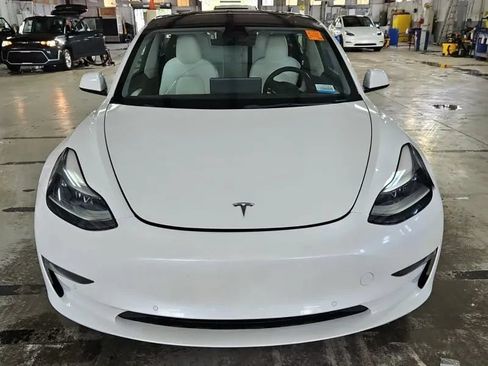 Used 2022 Tesla Model 3 Long Range AWD/4WD image 2