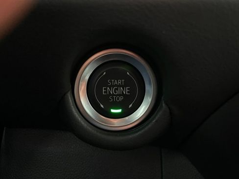 Used 2025 Chevrolet Suburban RST w/ Comfort Package RWD image 20