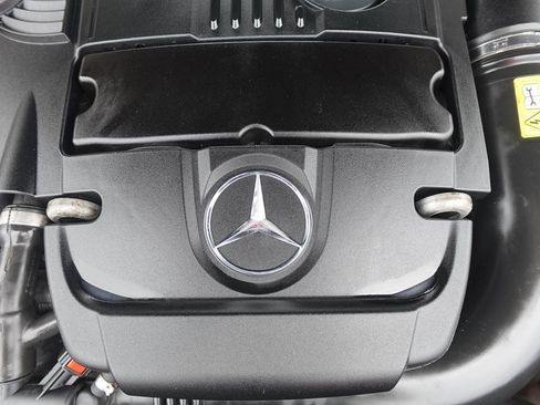 Used 2014 Mercedes-Benz C 250 Sedan image 17