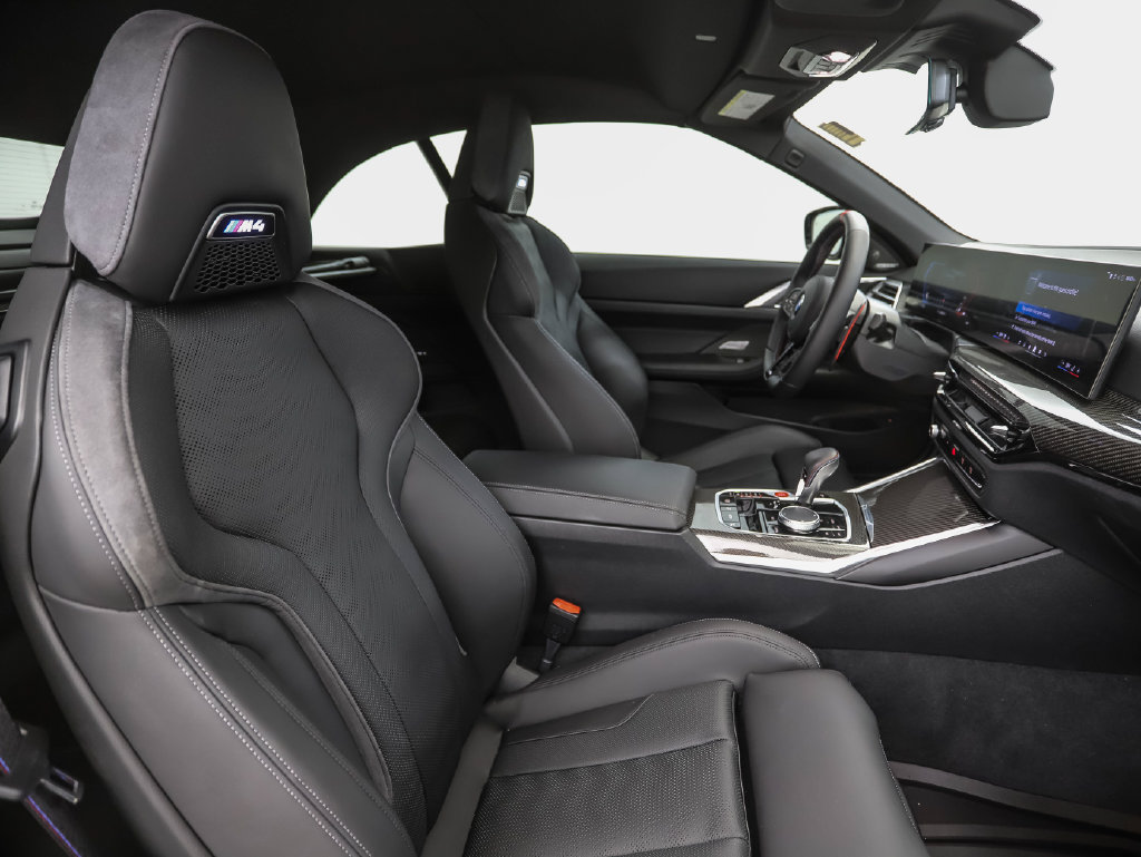 Used 2027 BMW M4 xDrive Competition AWD/4WD image 25